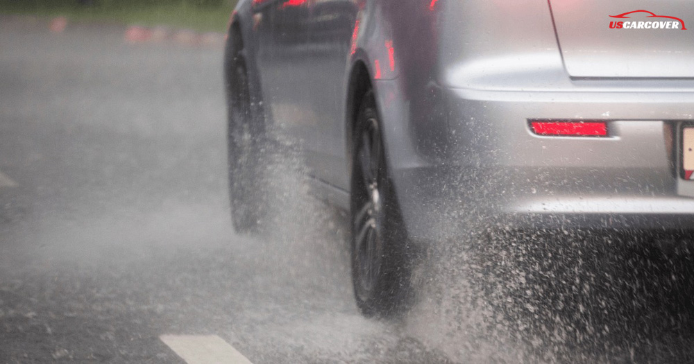 car-cover-protect-vehicle-from-heavy-rain-01