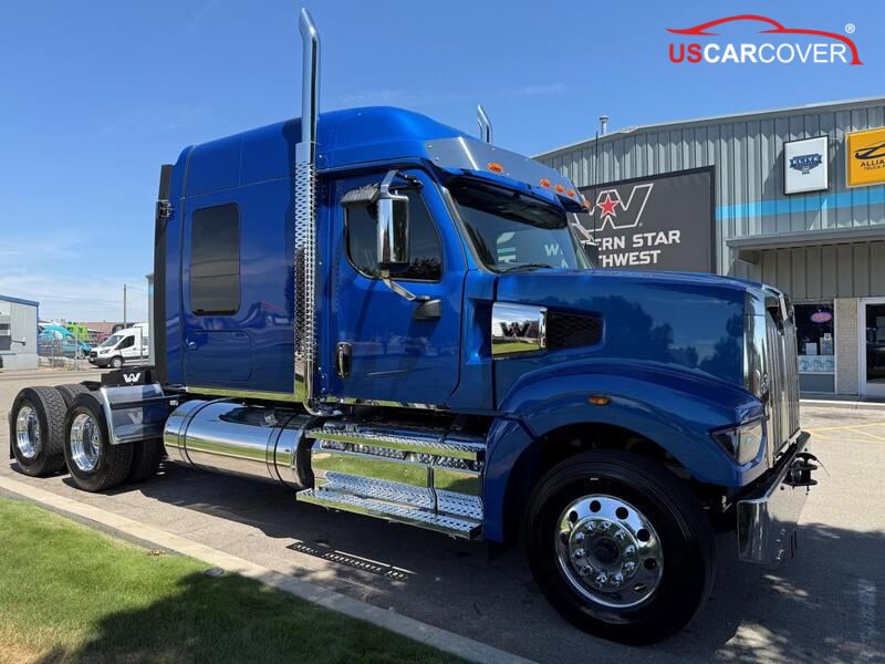 freightliner-car-cover-2