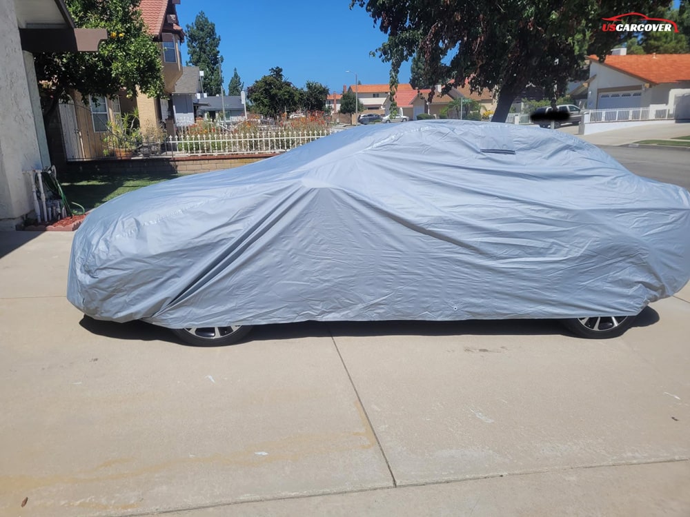 secure-snug-and-reliable-the-benefits-of-elastic-hem-car-covers-04