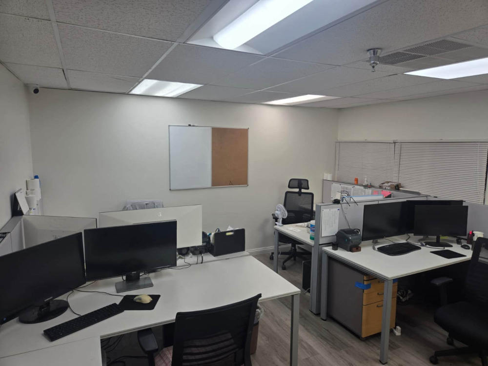 USCarCover dedicated customer service and technical support office