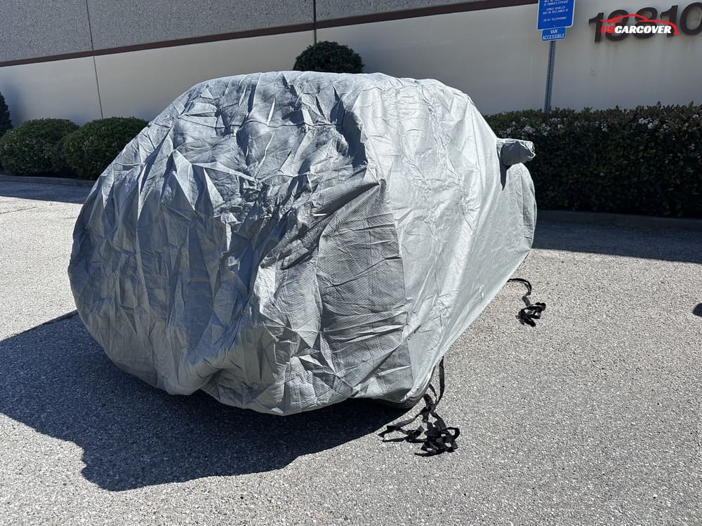 custom-fit-vs-universal-car-covers